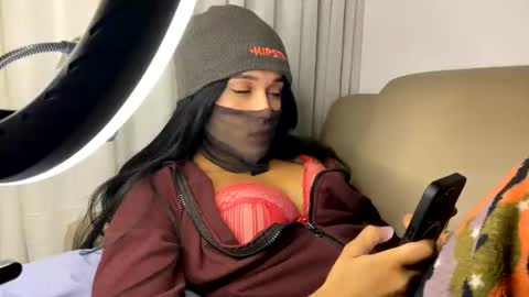 Snapshot of perfectclip chatting on May 12, 9:23 pm perfectclip online show from May 12, 9:23 pm
