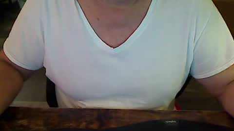 Snapshot of perfecto1957 chatting on December 7, 12:56 pm perfecto1957 online show from December 7, 12:56 pm