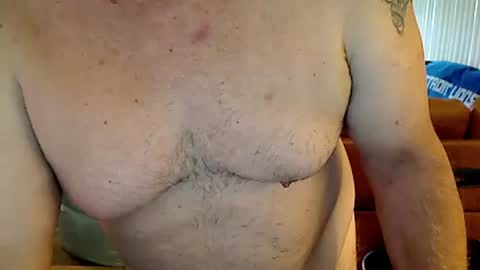 perfecto1957 online show from February 26, 3:44 pm