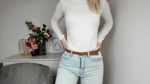 Cindy online show from December 29, 10:34 am