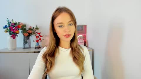 Snapshot of perfectxcindy chatting on April 23, 1:35 pm Cindy online show from April 23, 1:35 pm