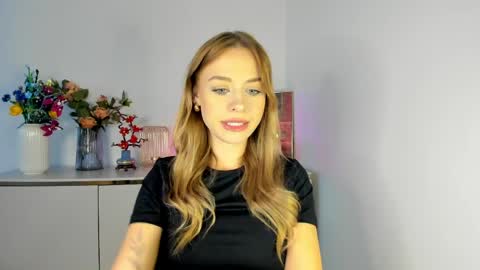 Snapshot of perfectxcindy chatting on May 12, 5:26 am Cindy online show from May 12, 5:26 am