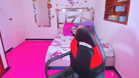 PERLA online show from February 20, 1:46 am