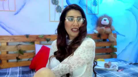 Snapshot of perlafranco chatting on December 18, 5:26 am Perla Franco online show from December 18, 5:26 am