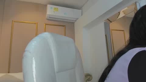 PerlaPreciosa online show from February 6, 4:06 am