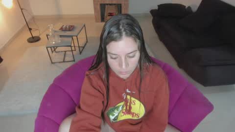 Marie online show from January 31, 11:35 pm