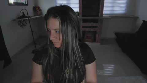 Marie online show from February 8, 10:19 pm