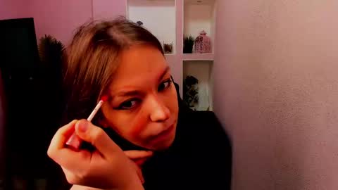 horror flying on the wings of the night.... online show from March 6, 5:57 am