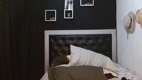 Carlos online show from January 25, 3:51 am