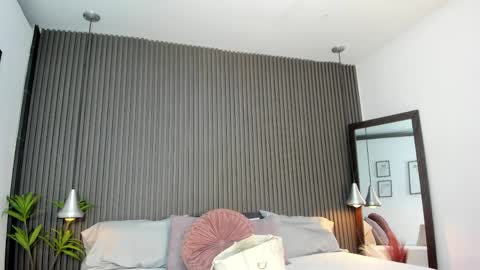 Lizza online show from April 12, 11:26 am