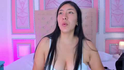 Lily online show from May 10, 3:23 am