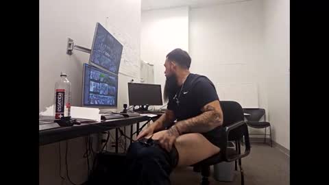 Snapshot of pervertedgrandson chatting on December 23, 10:23 pm AKA perverted Step Daddy online show from December 23, 10:23 pm