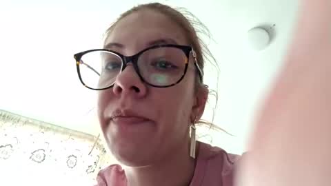 Lisa -  online show from January 29, 10:37 am