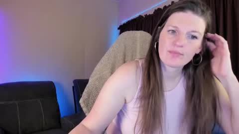 Kelly online show from December 4, 12:03 pm