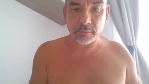Snapshot of pet09 chatting on June 23, 2:48 pm pet09 online show from June 23, 2:48 pm