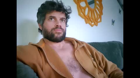 Snapshot of pete_le_meat chatting on April 22, 7:15 pm pete_le_meat online show from April 22, 7:15 pm