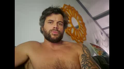 Snapshot of pete_le_meat chatting on May 12, 10:18 pm pete_le_meat online show from May 12, 10:18 pm