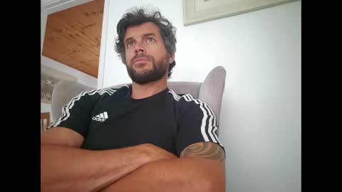 Snapshot of pete_le_meat chatting on June 11, 8:23 am pete_le_meat online show from June 11, 8:23 am