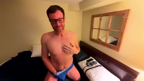 Pete online show from November 30, 4:05 am