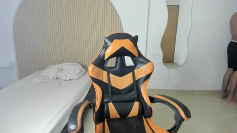 Snapshot of peter_rory chatting on June 7, 10:19 am PETER RORY online show from June 7, 10:19 am