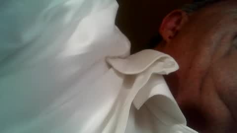 Snapshot of peterdevo chatting on July 17, 8:32 am demus and abby online show from July 17, 8:32 am