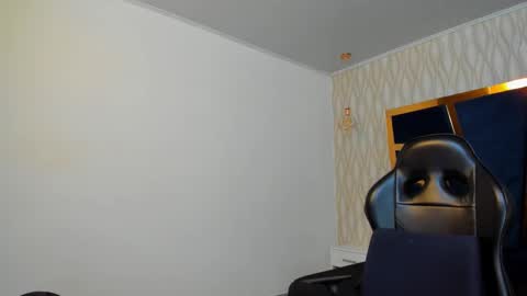 PETES EVANS new account online show from September 12, 11:59 pm