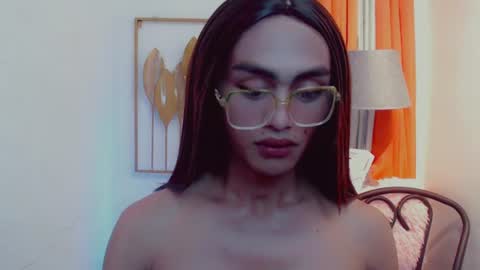 Snapshot of petite_barbie88 chatting on June 18, 3:07 am petite_barbie88 online show from June 18, 3:07 am