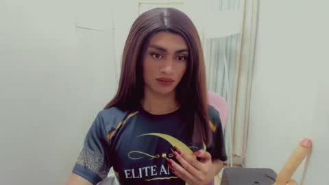 Snapshot of petite_barbie88 chatting on July 7, 12:20 pm petite_barbie88 online show from July 7, 12:20 pm
