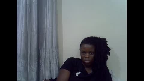 petite_melan online show from November 20, 7:46 pm