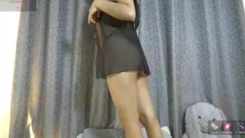 petite paola online show from December 14, 10:14 pm