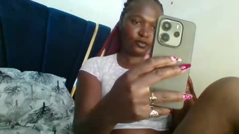 petite_shan online show from March 7, 10:01 am