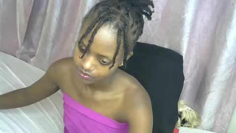 petite_star2 online show from November 15, 5:49 am