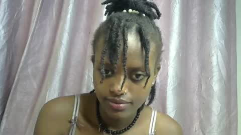 petite_star2 online show from December 3, 5:26 am