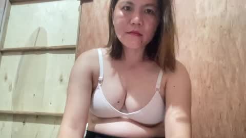 Snapshot of petiteasian_angel chatting on May 11, 8:28 pm Hanna online show from May 11, 8:28 pm