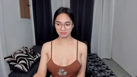 Snapshot of petiteasianmarian chatting on May 12, 1:30 pm bigcock Marian online show from May 12, 1:30 pm