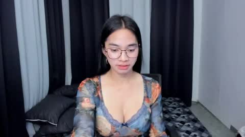 Snapshot of petiteasianmarian chatting on June 13, 12:14 pm bigcock Marian online show from June 13, 12:14 pm