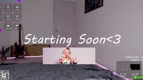 PiperAvery online show from February 6, 9:06 pm