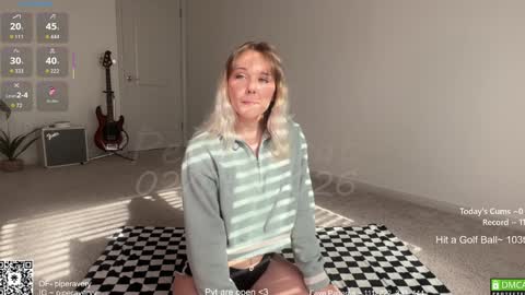 PiperAvery online show from February 5, 4:22 pm