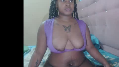 petitechocolatemommy online show from January 6, 10:45 pm