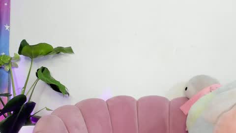 Danna  online show from December 4, 1:14 am