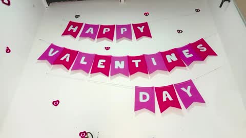 danna online show from February 23, 5:01 am