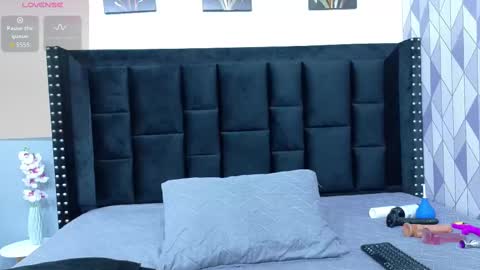 little sharon online show from October 8, 3:04 am