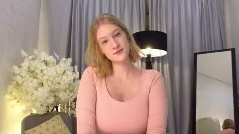 Elza online show from November 12, 6:19 pm