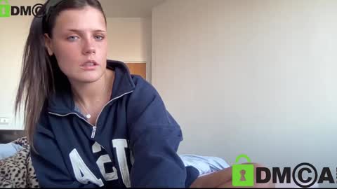 lara online show from March 5, 5:08 pm