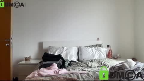 lara online show from February 6, 1:58 pm