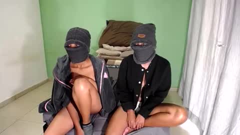 petitesammy online show from October 31, 5:08 am