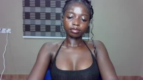 petitexxebony online show from June 23, 8:07 pm
