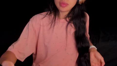 Snapshot of petitgirl_ chatting on December 15, 8:04 pm  J A S S  online show from December 15, 8:04 pm