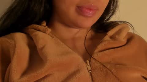 Snapshot of petitgirl_ chatting on September 27, 7:52 pm  J A S S  online show from September 27, 7:52 pm