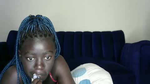 petitte_gyaal online show from December 2, 6:30 am